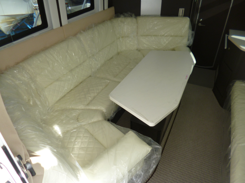 新艇中古艇販売