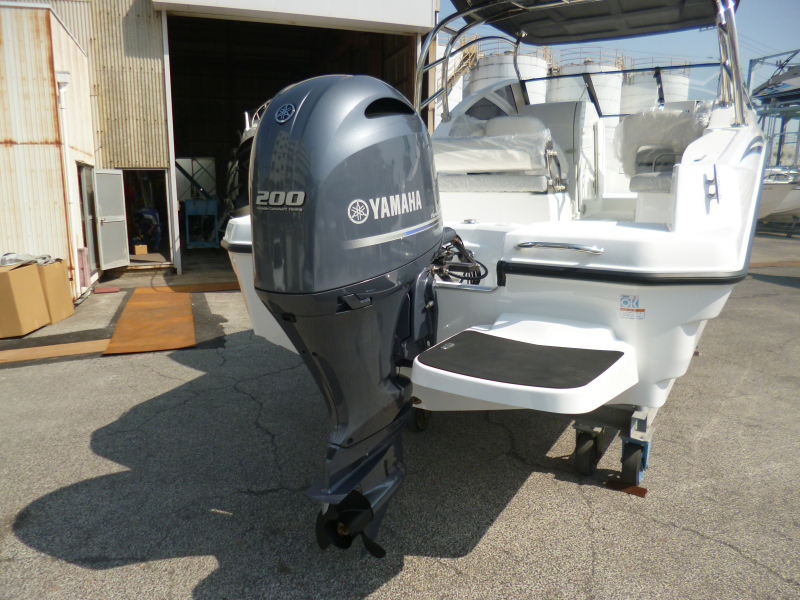 新艇中古艇販売