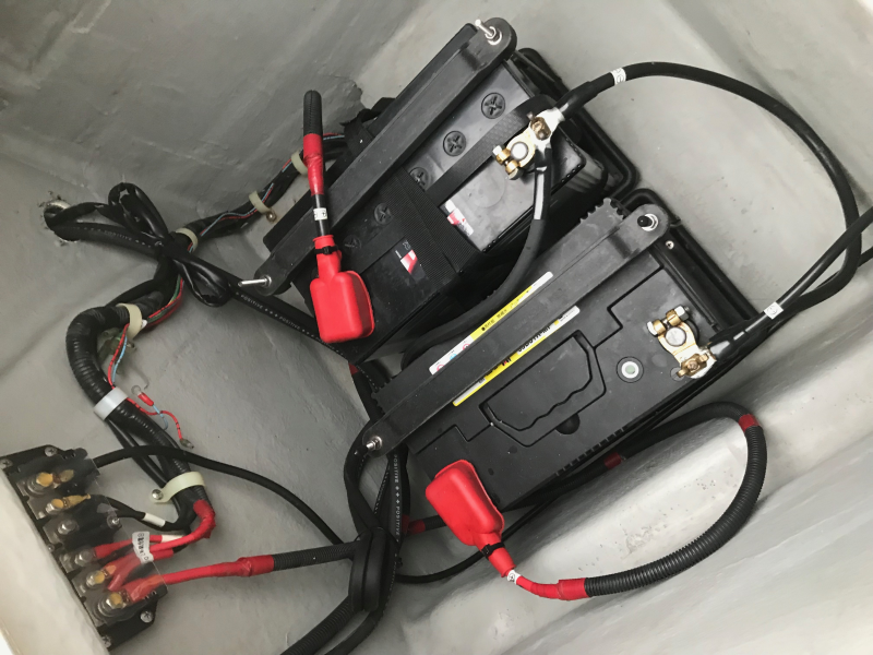 新艇中古艇販売