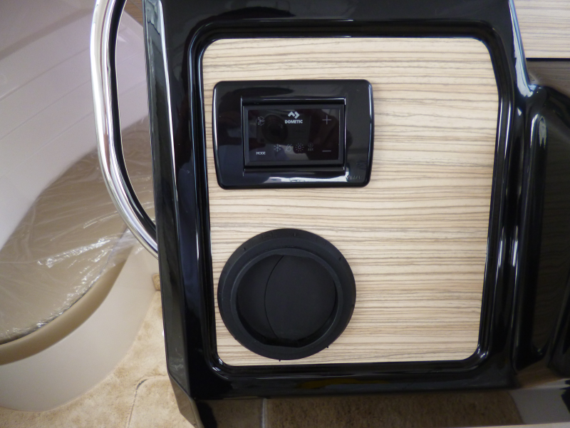 新艇中古艇販売