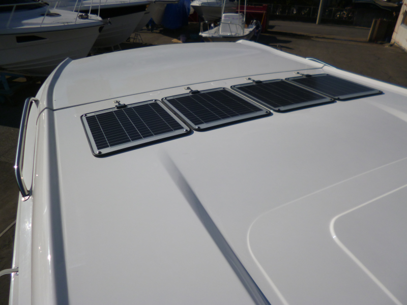 新艇中古艇販売