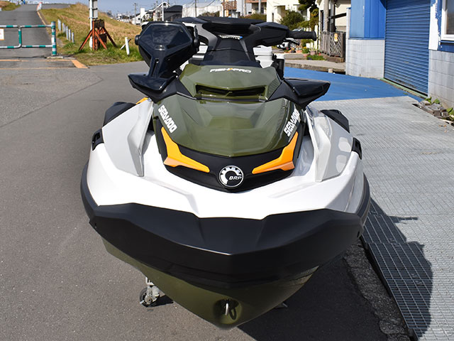 新艇中古艇販売