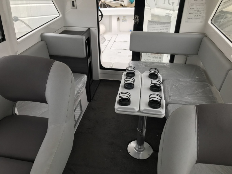 新艇中古艇販売