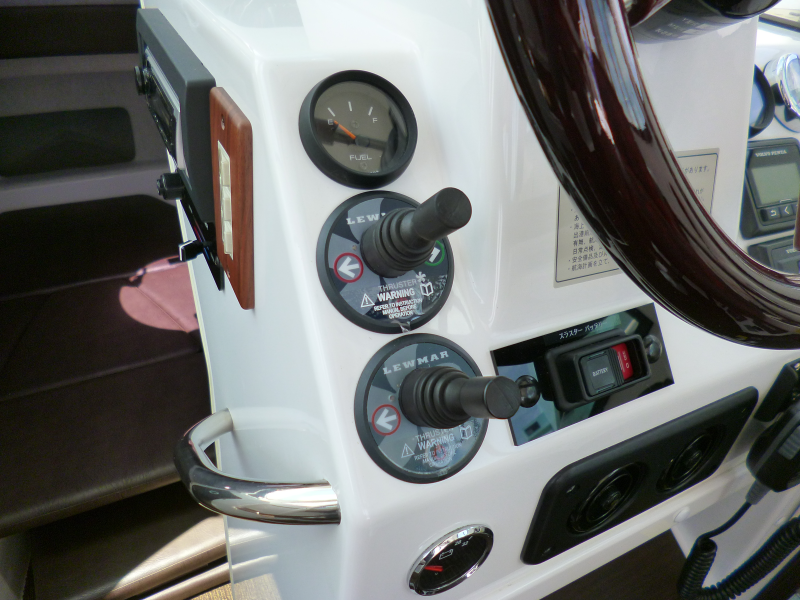 新艇中古艇販売