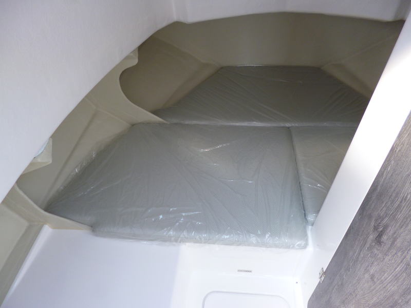 新艇中古艇販売