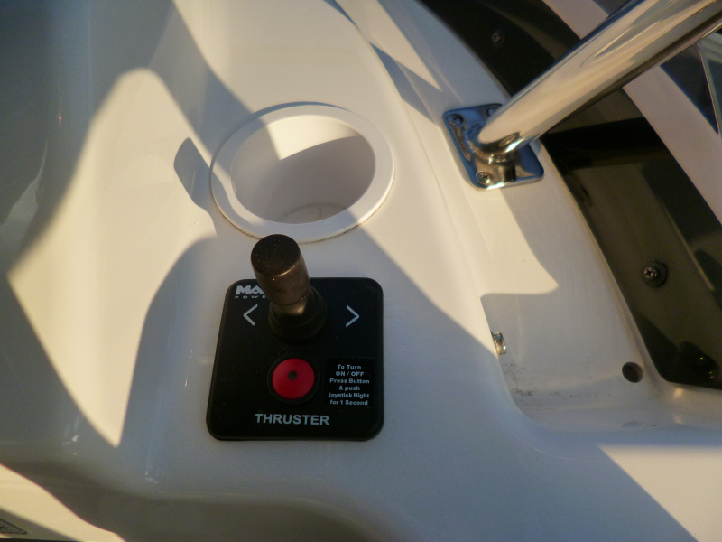 新艇中古艇販売