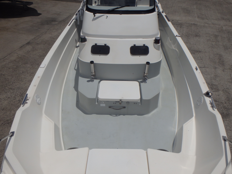 新艇中古艇販売