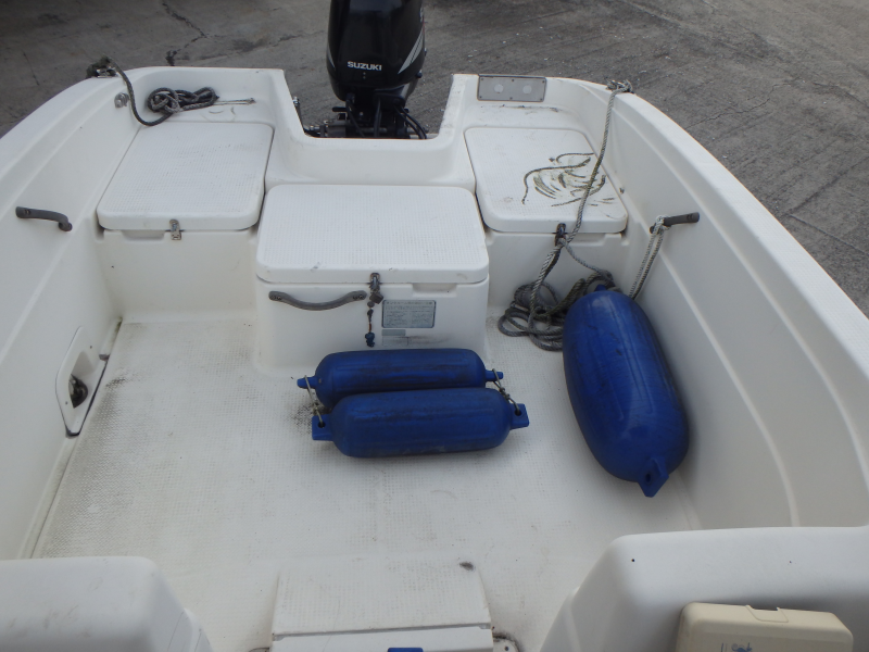 新艇中古艇販売