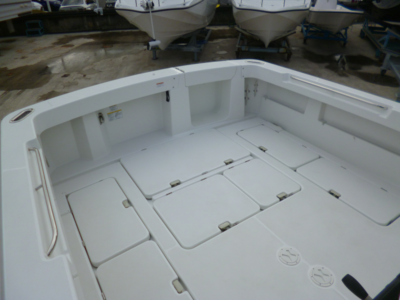 新艇中古艇販売