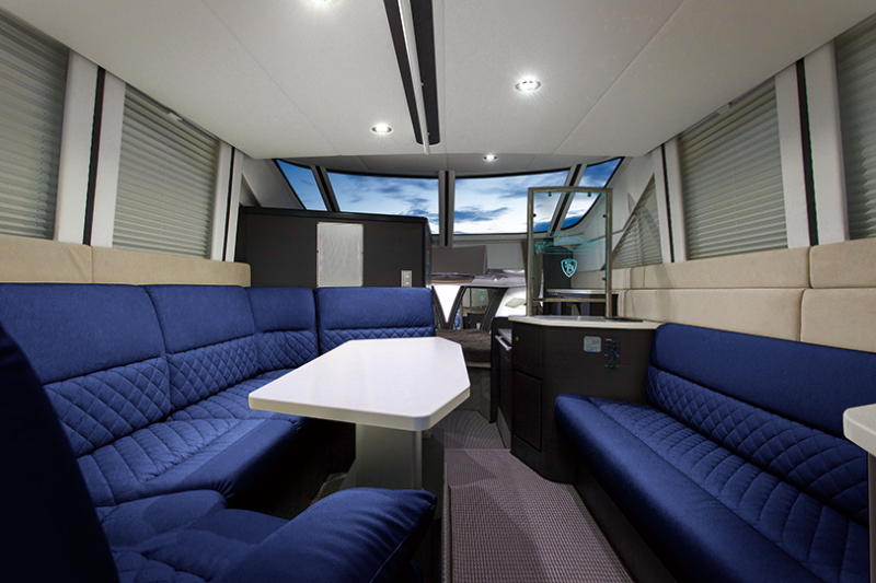 新艇中古艇販売