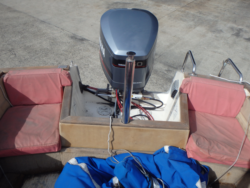 新艇中古艇販売