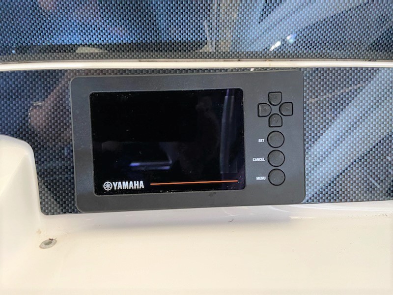 新艇中古艇販売