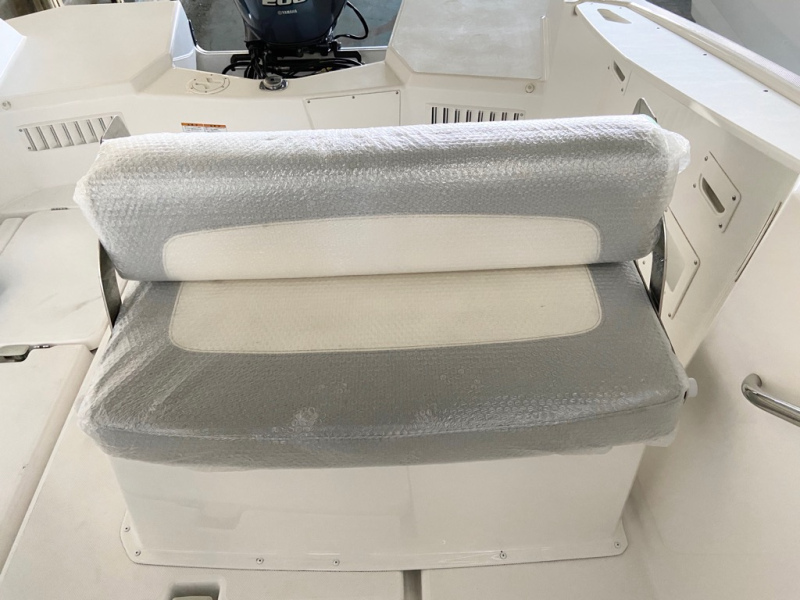 新艇中古艇販売