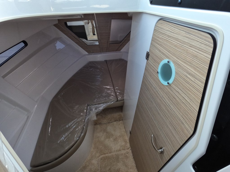 新艇中古艇販売