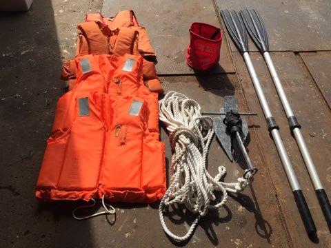 新艇中古艇販売