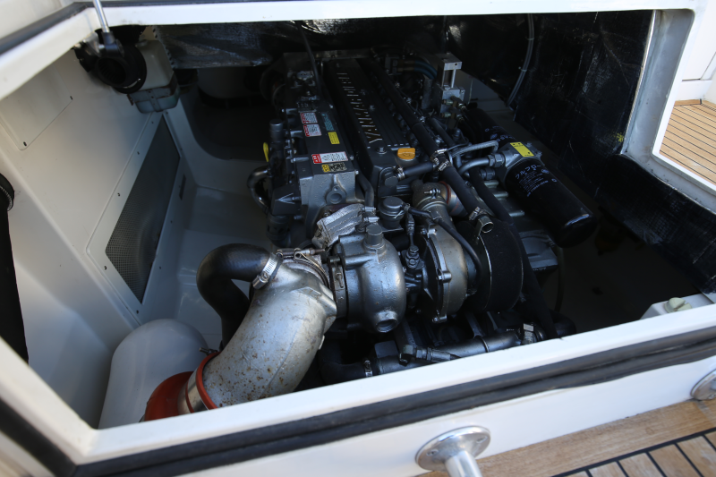 新艇中古艇販売