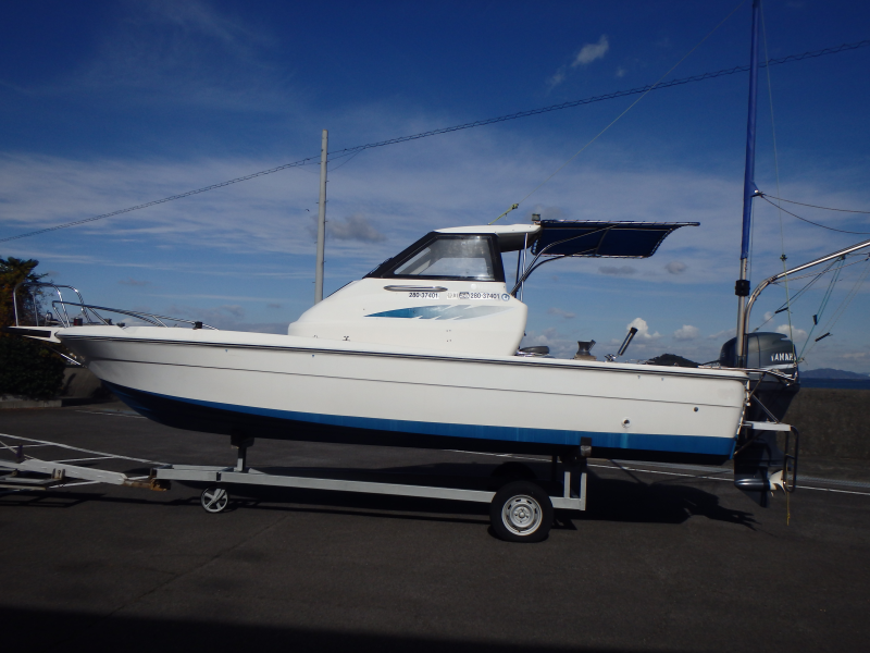 新艇中古艇販売