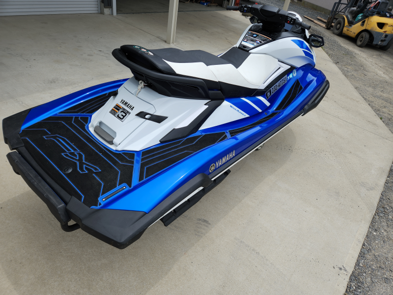 新艇中古艇販売