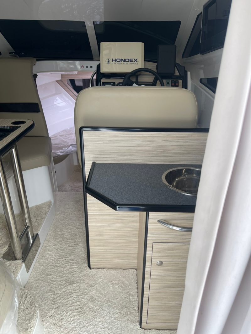 新艇中古艇販売