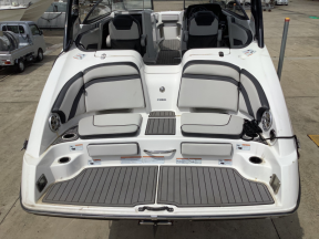 boat.image