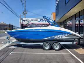 boat.image
