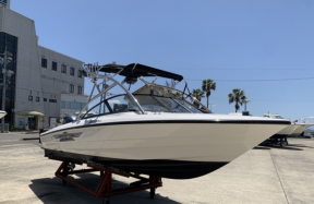 boat.image