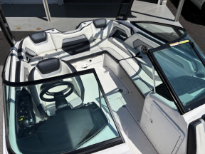 boat.image