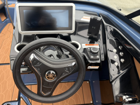boat.image