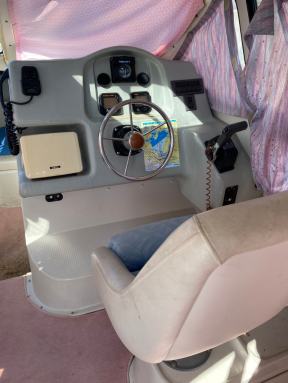 boat.image