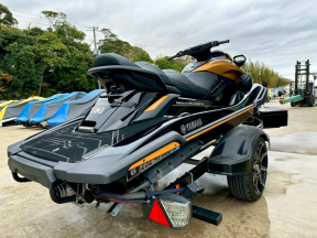 boat.image