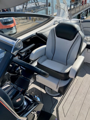 boat.image