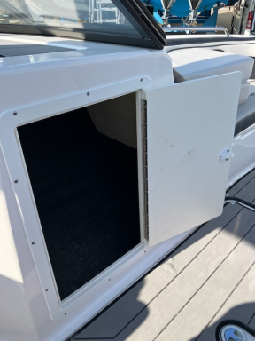boat.image