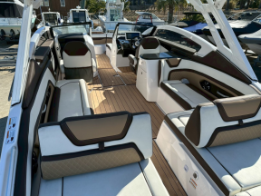 boat.image