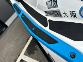boat.image
