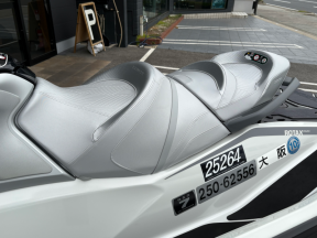 boat.image