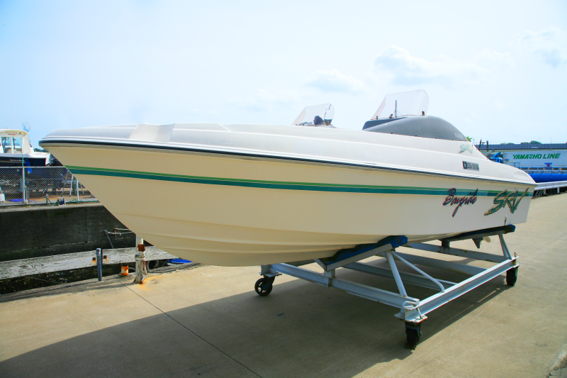 新艇中古艇販売