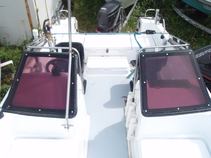 新艇中古艇販売