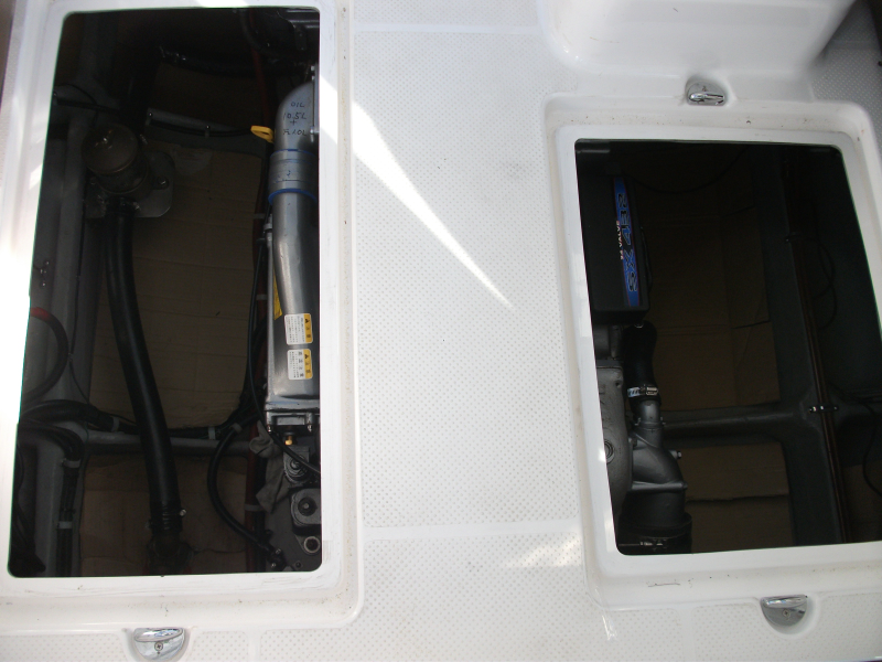 新艇中古艇販売