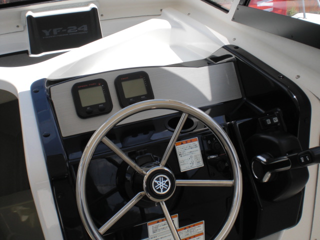 新艇中古艇販売