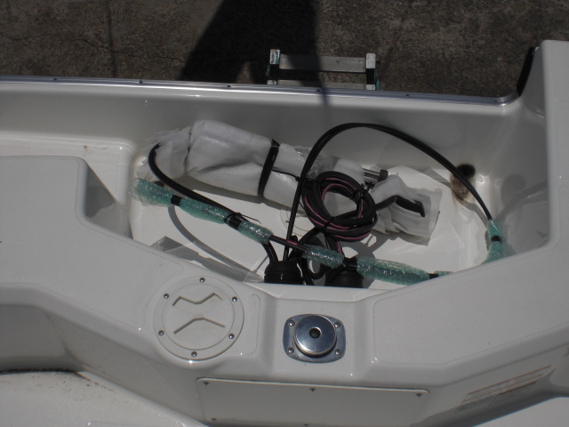 新艇中古艇販売