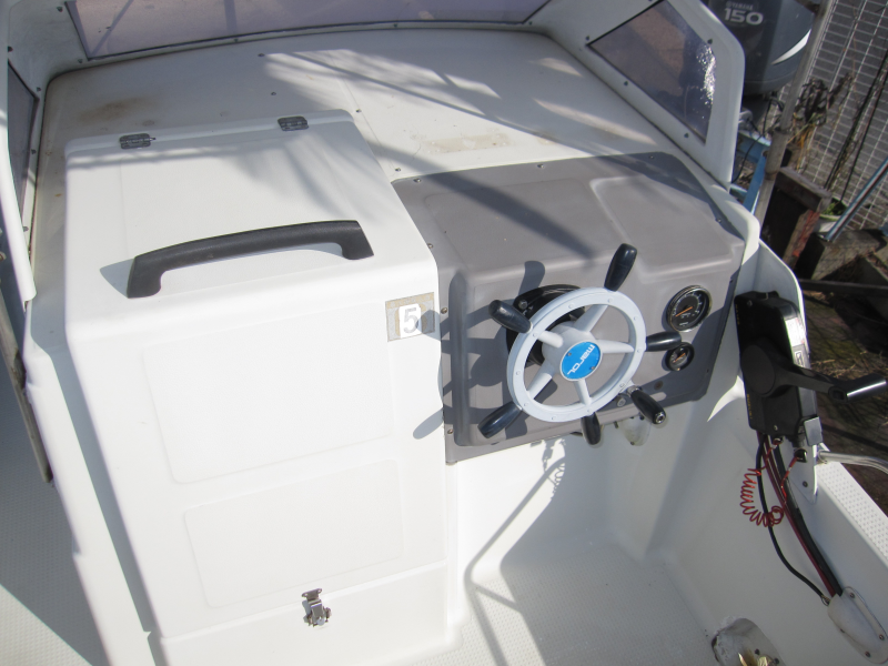 新艇中古艇販売