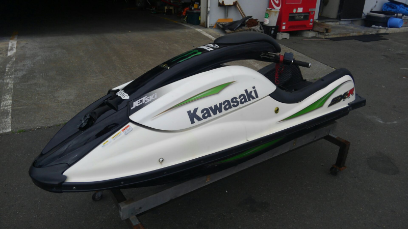 新艇中古艇販売