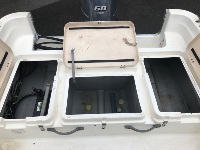 新艇中古艇販売