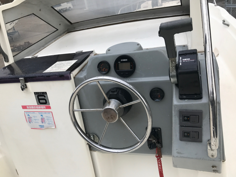 新艇中古艇販売