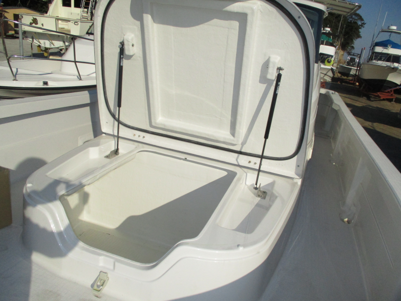 新艇中古艇販売