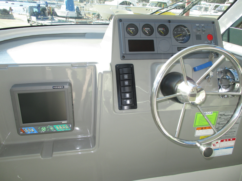 新艇中古艇販売