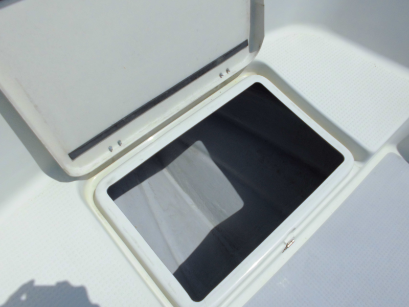 新艇中古艇販売