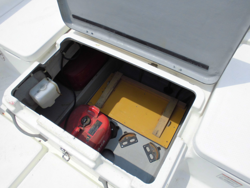 新艇中古艇販売