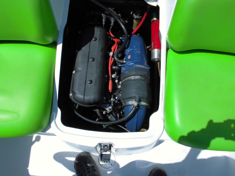 新艇中古艇販売