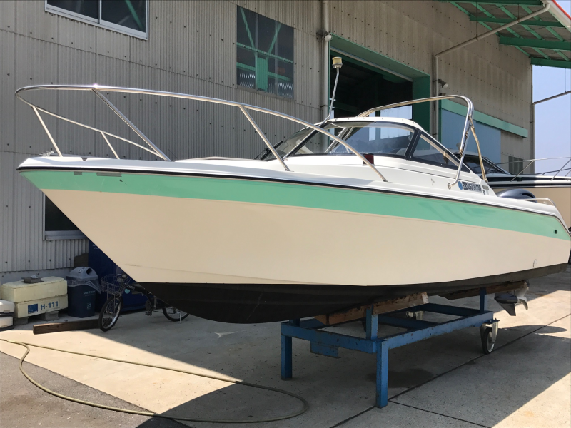 新艇中古艇販売